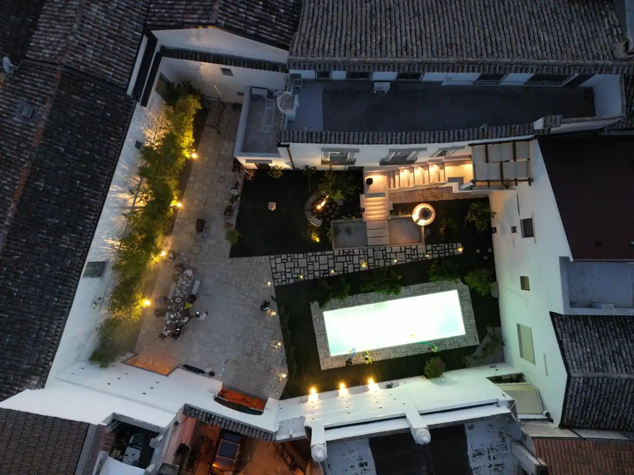 Privati - Garden & Pool - 02